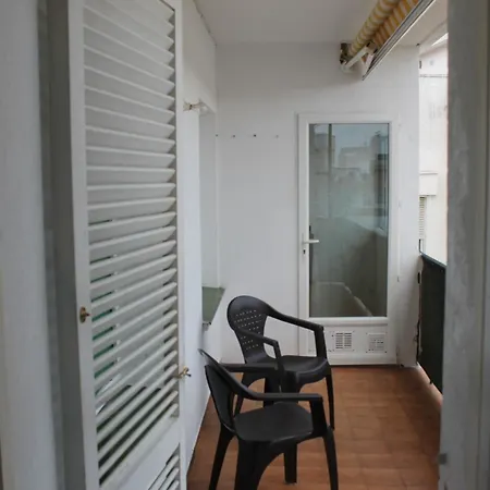 With 3 Bedrooms In Roses, With Wonderful Mountain View And T