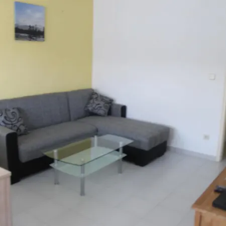 With 3 Bedrooms In Roses, With Wonderful Mountain View And T *