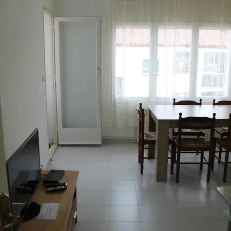Apartament With 3 Bedrooms In Roses, With Wonderful Mountain View And T